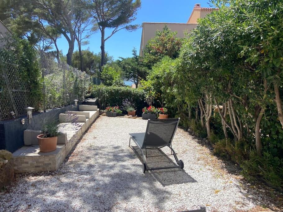 Logement Entier T2 Climatise, Parking Gratuit, Jardin, Plage A 2Min A Pied Sanary-sur-Mer Exterior photo